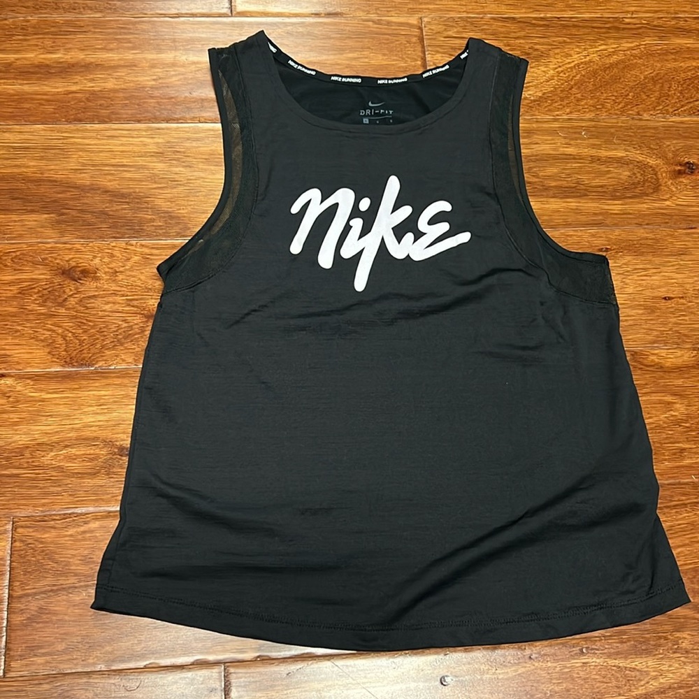 Nike workout tank